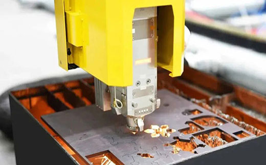 9001cc金沙以诚为本高功率8025/6025/6020宽幅激光切割机Class1级防护