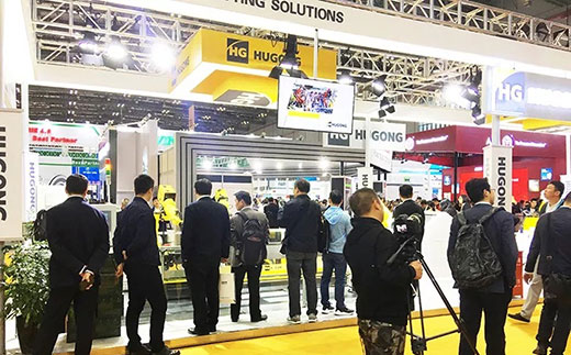 上海东方传媒第一财经拍摄9001cc金沙以诚为本意大利CEA展位